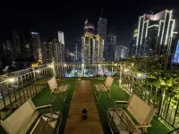 Chongqing Rooftop Terrace Youth B&B (Jiefangbei Shibati Branch)