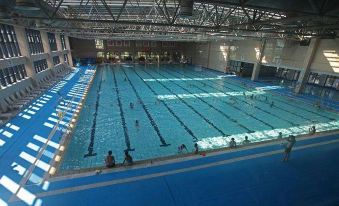 Ningbo Sports Hotel (Beilun Yintai Branch)
