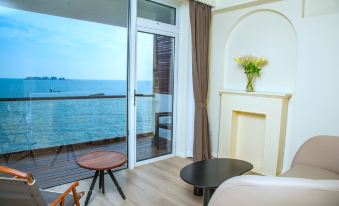 Dongji Inter national Youth Hostel