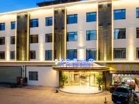Yuekejia Hotel (Century City Erji Road Subway Station) Отели рядом с достопримечательностью «Куньминская Академия (Yanpu Campus)»