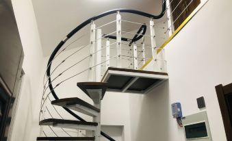 Longzhiyue Homestay (Dongguanjie Meishiguangchang)