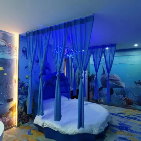 Lingshou Week Eight Themed Hotel