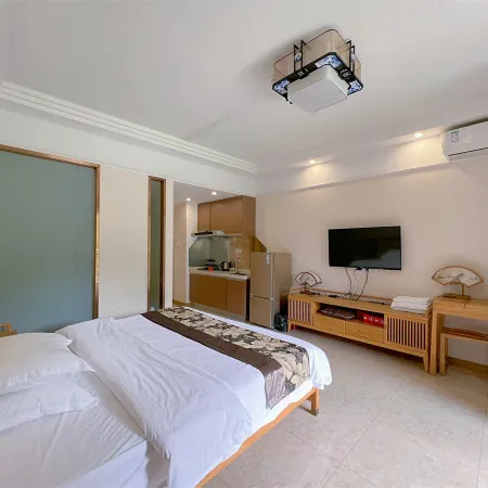 Lanqu Hotel