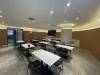 AHS Hotel (Yinchuan Gulou Pedestrian Street Yuhuangge)
