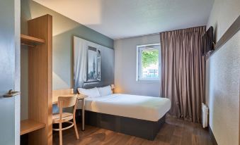 B&B Hotel Caen Mémorial