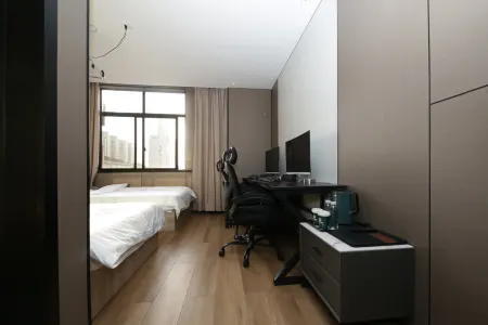 Sakura Hotel (Taicang Beimen Street) Отели рядом с достопримечательностью «People's Park»