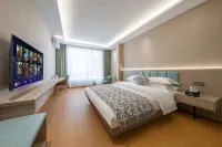 Yuantong Smart Hotel (Xuanwei Railway Station)