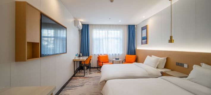 Baiqing Hotel (Railway Station Branch) Hoteles en Hami