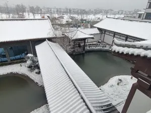 Luoyang Menggong Capital City Cultural Theme Hotel