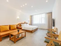 Changbai Mountain Tiantian Hotel فنادق في آنتو
