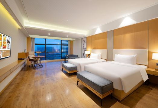 그랜드 스카이라이트 인터네셔널 호텔 핑산 로비