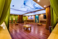 홀리데이 인 관롱 청더 피서산장