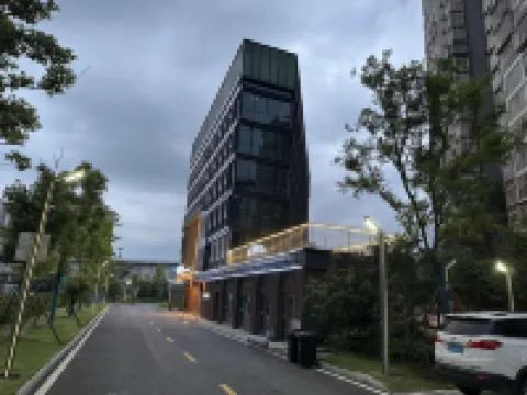 Qingyue Hotel (Changsha Langli Industrial Park Huanghua Airport) Hotels near Taogongmiao