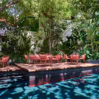 Plantation Urban Resort & Spa Hotel Exterior