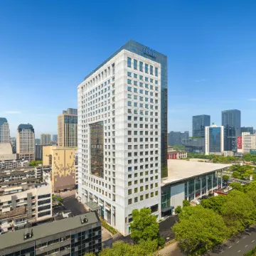 Fairfield by Marriott Hangzhou Wulin Square Отели рядом с достопримечательностью «Городской больница в нижнем городке, Чжэнчжоу»