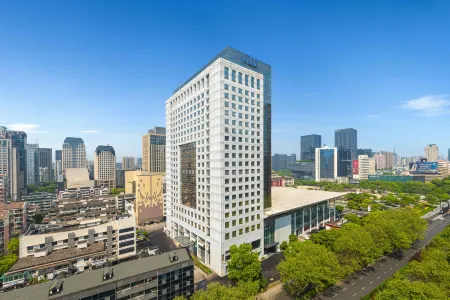 Fairfield by Marriott Hangzhou Wulin Square Отели рядом с достопримечательностью «Caozhuang Park»