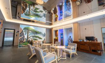 Dream Half City Future Smart Hotel