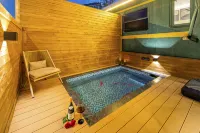 Shifang Yunxuan Railway Hotel Hotels in Shiping