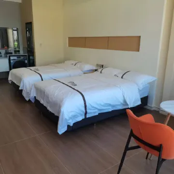 Shijianlu Homestay (Tekes Baguacheng Lijie)