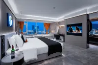 Chongqing Ting high altitude riverview hotel