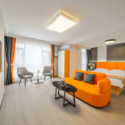 Y’our Yaolai Light Luxury Boutique Stay Отели рядом с достопримечательностью «Железнодорожный вокзал Далянь-Северный»