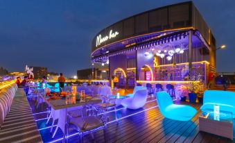 Moose Hotel Nimman