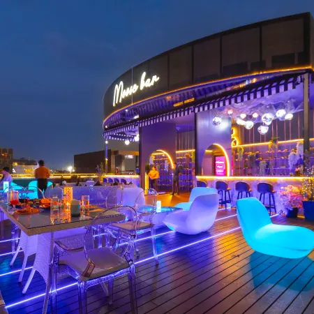 Moose Hotel Nimman Отели рядом с достопримечательностью «Nimmanhaemin Road»