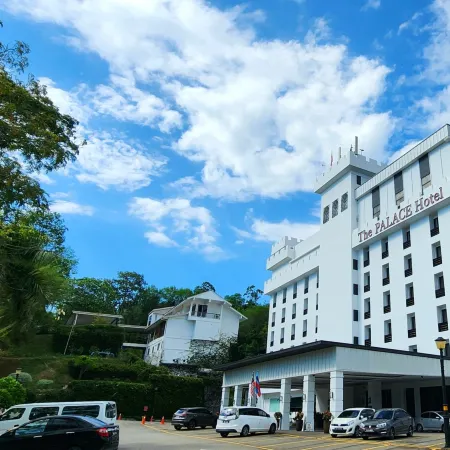 The Palace Hotel Kota Kinabalu Отели рядом с достопримечательностью «Торговый центр Oceanus Waterfront Mall»