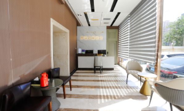 Friendship Star Hotel (Huanxuan Road Provincial People's Hospital)