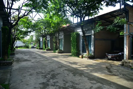 ณ คลองหลวง บูทีค รีสอร์ท