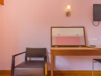 MayFlower Grande Hotel Nimmanhemin Hotels near Infinity Club