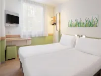 B&B Hotel Zaragoza Plaza Mozart Hotels near Arrabal