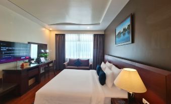 Kin Hotel Thi Sach