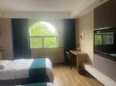 Yunrui Lizhi Hotel
