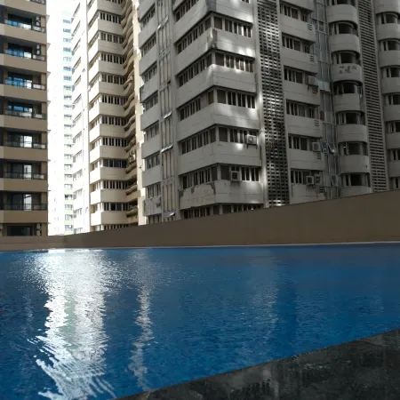 Golden Seagulls Hotel (Free Airport Shuttle Service)