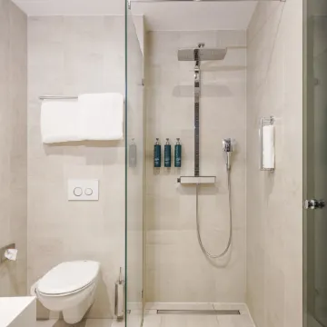 DoubleTree by Hilton Amsterdam – Ndsm Wharf