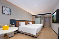 Me Young Me House Hotel (Taojiang Pedestrian Street) Hotels in Taojiang