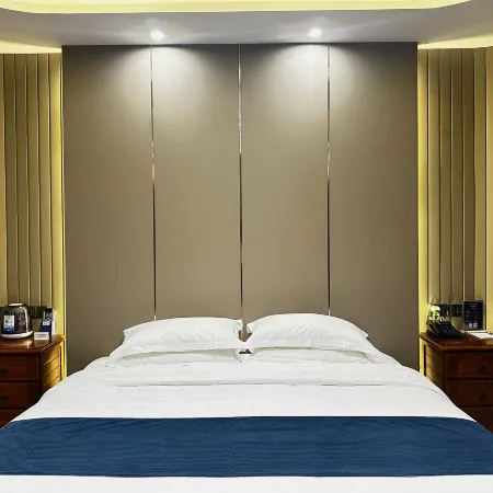 Longfeng Lake Zhouji Hotel