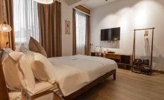 Foshan Heyiju Hotel (Bijiang Jinlou Branch)