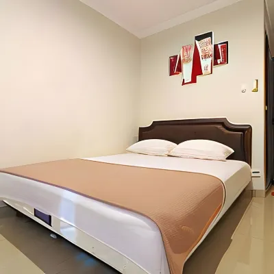 Wisma Surya Hotels near Jatiwaringin