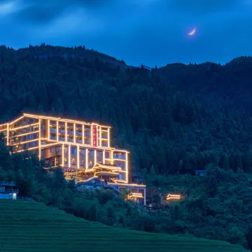 Quanjinglou Homestay (Longji Terraced Field Viewing Platform)