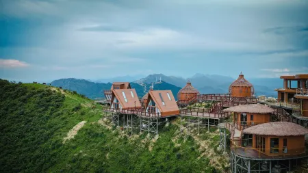 Shangyou Caoshan Suyunjian Homestay Отели рядом с достопримечательностью «Building the Peak»