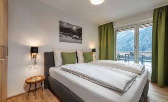 AlpenParks Taxacher Hotel & Apartment