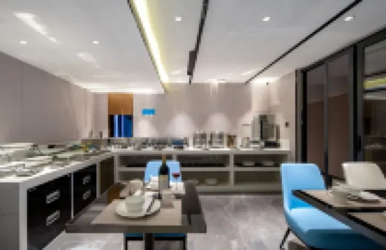 泊雅觀瀾酒店(臨滄佤山鳳城玉龍湖公園店) 臨滄酒店