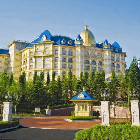 Tokyo Disneyland Hotel