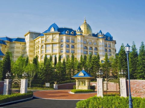 Tokyo Disneyland Hotel
