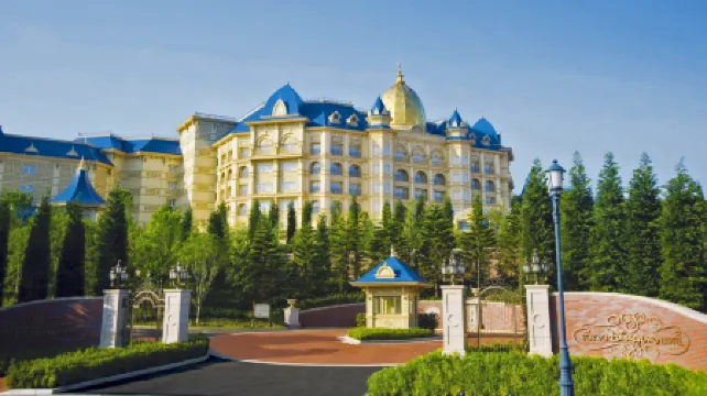 Tokyo Disneyland Hotel
