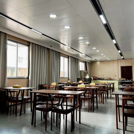 Xincheng Hotel