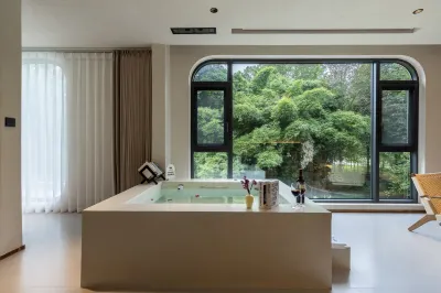 Cloud  Embracing Nature View Resort Dujiangyan 훙커우 화곡 주변 호텔