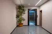 Yuecheng Film and Television Intelligent Hotel (Dali High speed Railway Station Branch)